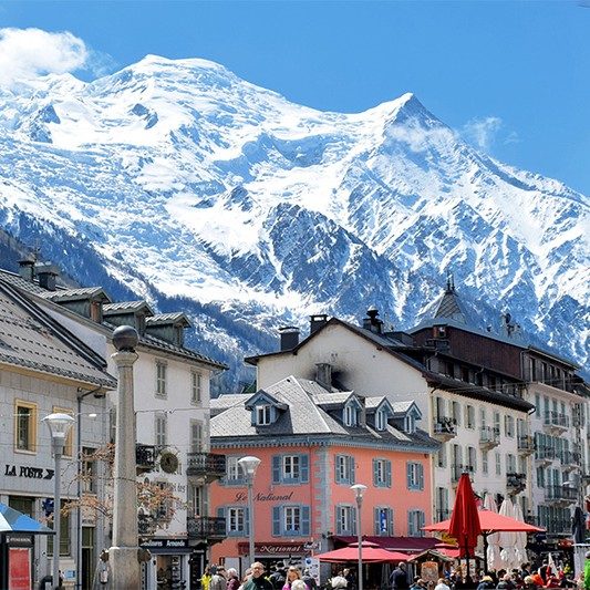 Les Houches, the official TMB start/finish gate